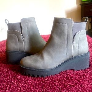 Brand new Dolce Vita shoes